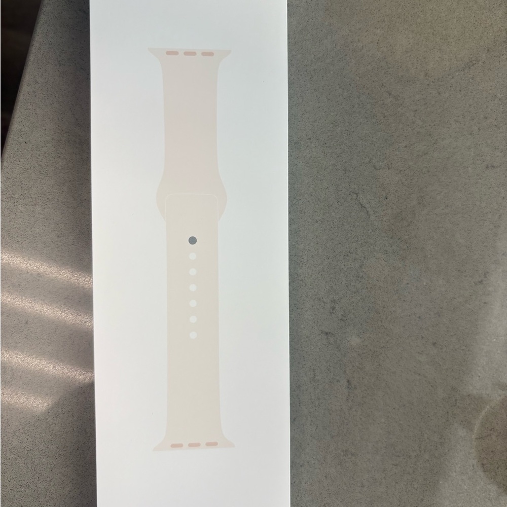 Apple Light Blush Sport Band